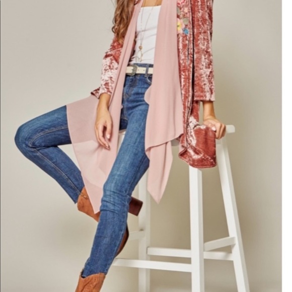 Last one stunning Embroidered cardigan - Picture 6 of 13